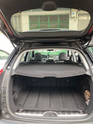 Peugeot 2008 2015 .