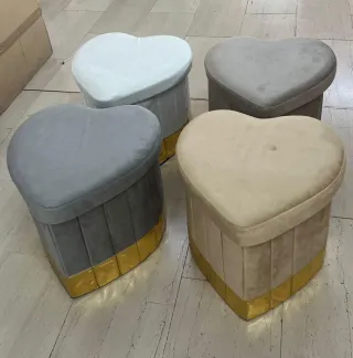Pouf Cuore Velluto con Bordo Oro