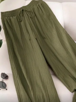 Pantalón fresco de verano verde