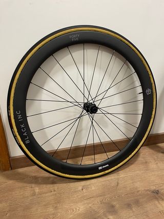 Rodas Black Inc Forty Five (45mm) Carbono