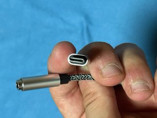 Adaptador USB-C a Jack 3.5mm (AUX)