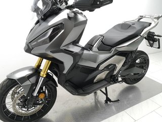 HONDA X-ADV 2023 16505 kms.