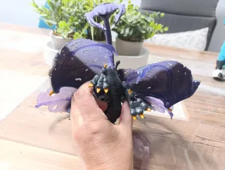 2 FIGURAS DE DRAGONES - Coleccionista