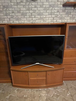 Mueble de comedor con vitrinas +mueble TV conjunto