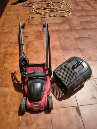 Cortacésped Eléctrico Rojo marca einhell