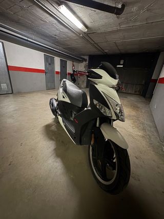 Scooter 125cc Blanca
