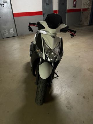 Scooter 125cc Blanca