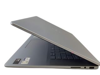 pc portatil dell inspiron 16 plus 7640