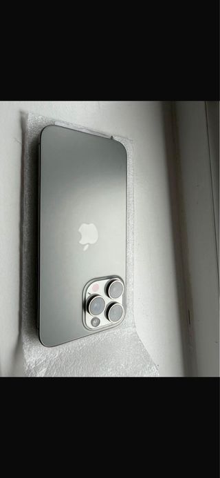iPhone 14 Pro Max Dorado