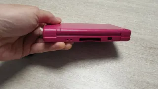 Nintendo DSi para piezas o reparar , no enciende .
