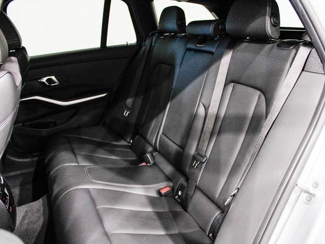BMW Serie 3 2025, foto 9