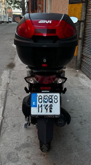 Honda Vision 125cc Scooter Negra