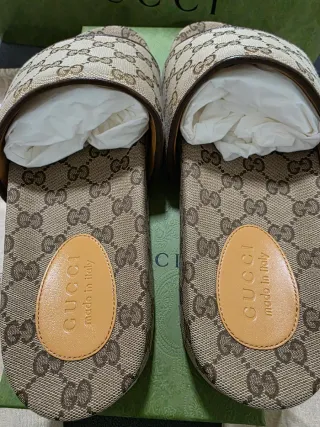 Sandalias Gucci Beige/Marrón Talla 44