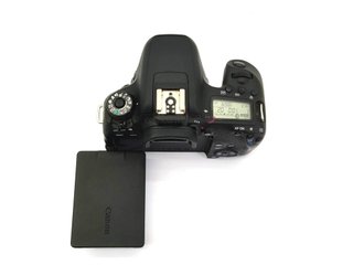 camara digital reflex canon eos 77d