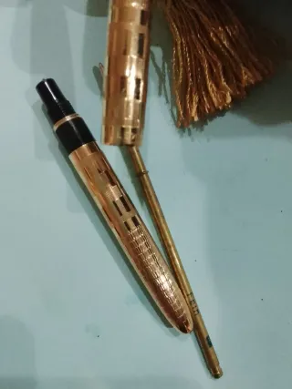 Penna stilografica oro con nappa