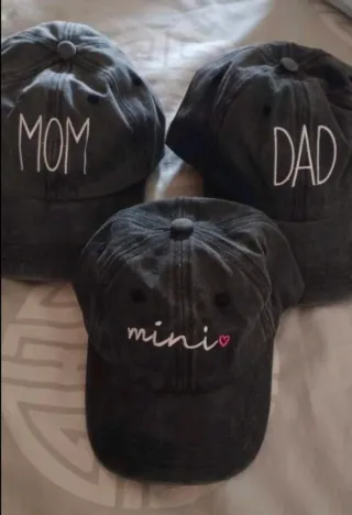 Confezione 3 Cappelli Mamma, Papà e Mini