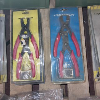 Juego de 2 alicates / pinzas para circlips seeger.