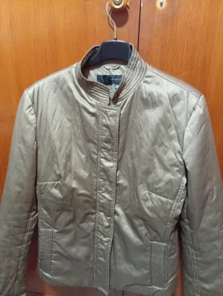 Chaqueta Zara Woman Talla M Dorada