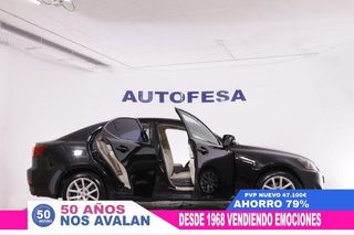 LEXUS IS 200D 2.2D LUXURY 150CV 4P # CUERO, NAVY, PARKTRONIC 2.2D LUXURY 150CV 4P