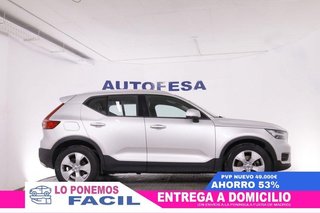 Volvo XC40 2.0 D4 MOMENTUM AUTO AWD 190CV
