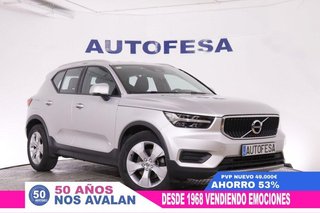 Volvo XC40 2.0 D4 MOMENTUM AUTO AWD 190CV
