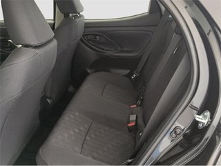 TOYOTA Yaris ACTIVE PLUS