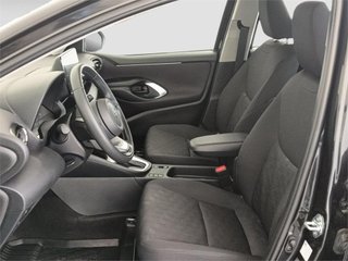 TOYOTA Yaris ACTIVE PLUS