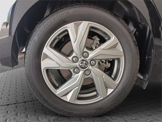 TOYOTA Yaris ACTIVE PLUS