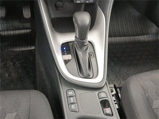 TOYOTA Yaris ACTIVE PLUS