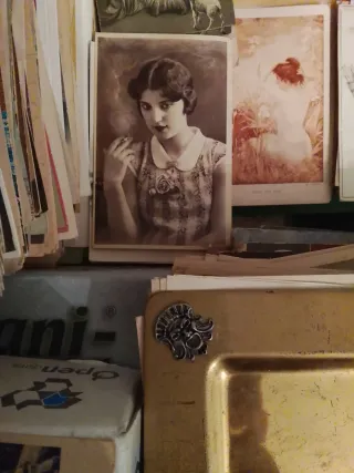 Cartoline e oggetti d'epoca