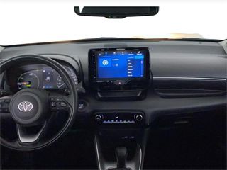 TOYOTA Yaris ACTIVE PLUS