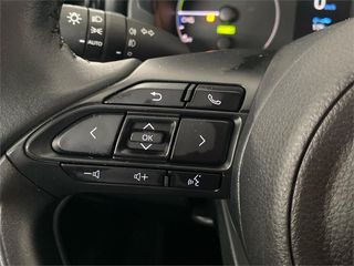 TOYOTA Yaris ACTIVE PLUS
