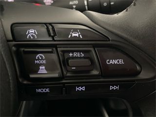 TOYOTA Yaris ACTIVE PLUS