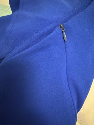 Mono azul de fiesta con trabillas para cinturón