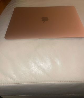 Macbook Air M1 256SSD 8GB RAM Dourado,bateria 99%