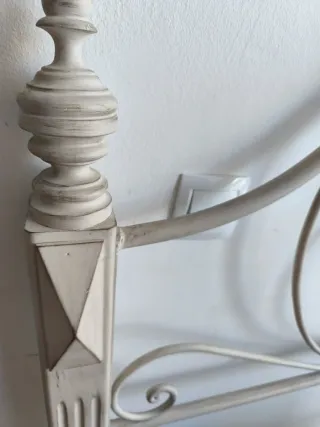 Cabecero de  forja romántico beige