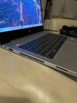 HP 430 G6 13.3 i5-8265U 256GB SSD Win 11