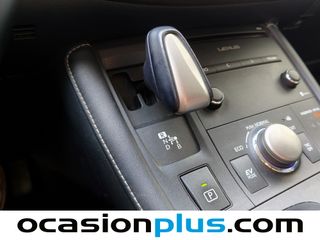 Lexus CT 200h Business 100 kW (136 CV)