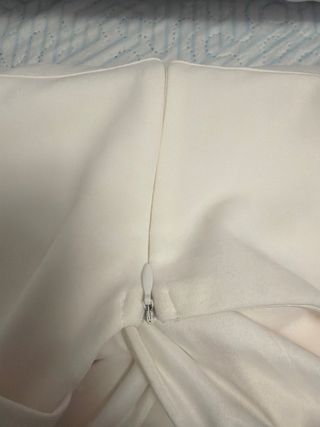 Mono de fiesta blanco