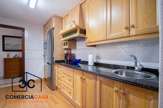 Piso en venta en Cervantes en Granada