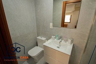 Piso en venta en Cervantes en Granada