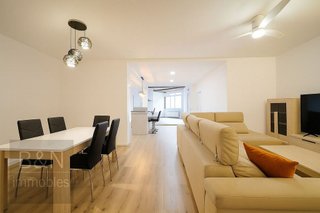 Casa adosada en venta en Poble Nou - Zona Esportiva en Terrassa