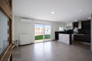 Piso en venta en Ca n'Aurell en Terrassa