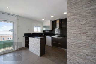 Piso en venta en Ca n'Aurell en Terrassa