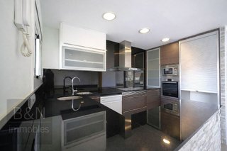 Piso en venta en Ca n'Aurell en Terrassa