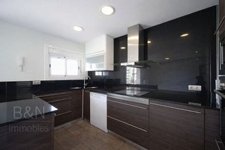 Piso en venta en Ca n'Aurell en Terrassa
