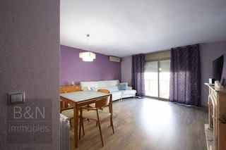 Casa adosada en venta en Zona Mercat en Rubí