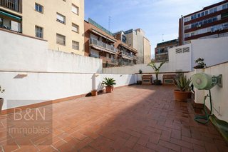 Casa adosada en venta en Zona Mercat en Rubí