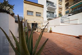Casa adosada en venta en Zona Mercat en Rubí