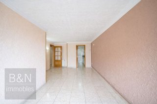 Piso en venta en Ca n'Aurell en Terrassa